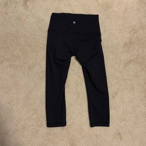Lululemon Wunder Under cropped 21” leggings